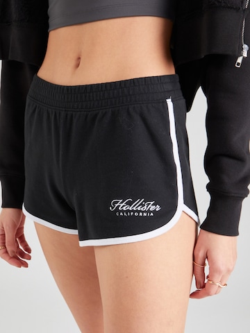 HOLLISTER Regular Trousers in Black