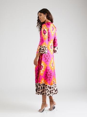 Grace Kjole 'Ikat' i pink