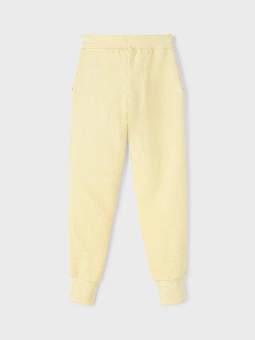 NAME IT Tapered Trousers 'Lena' in Yellow