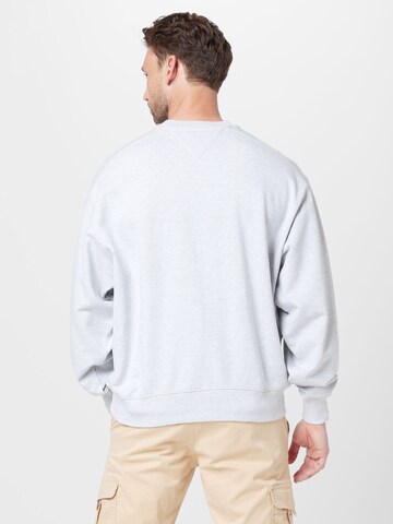 Sweat-shirt Tommy Jeans en gris