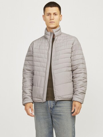 JACK & JONES - Chaqueta de entretiempo 'JJEstate' en beige: frente