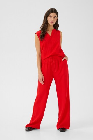 Loosefit Pantalon 'Lori ' Cream en rouge