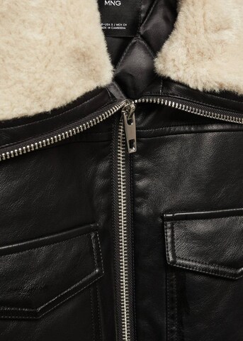 MANGO Übergangsjacke 'survive' in Schwarz