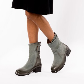 A.S.98 - Botas 'Vision' en gris: frente