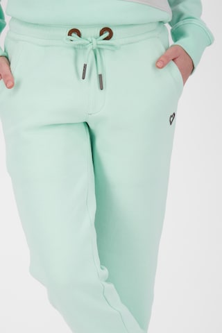 Effilé Pantalon 'MonalieAK' Alife and Kickin en vert