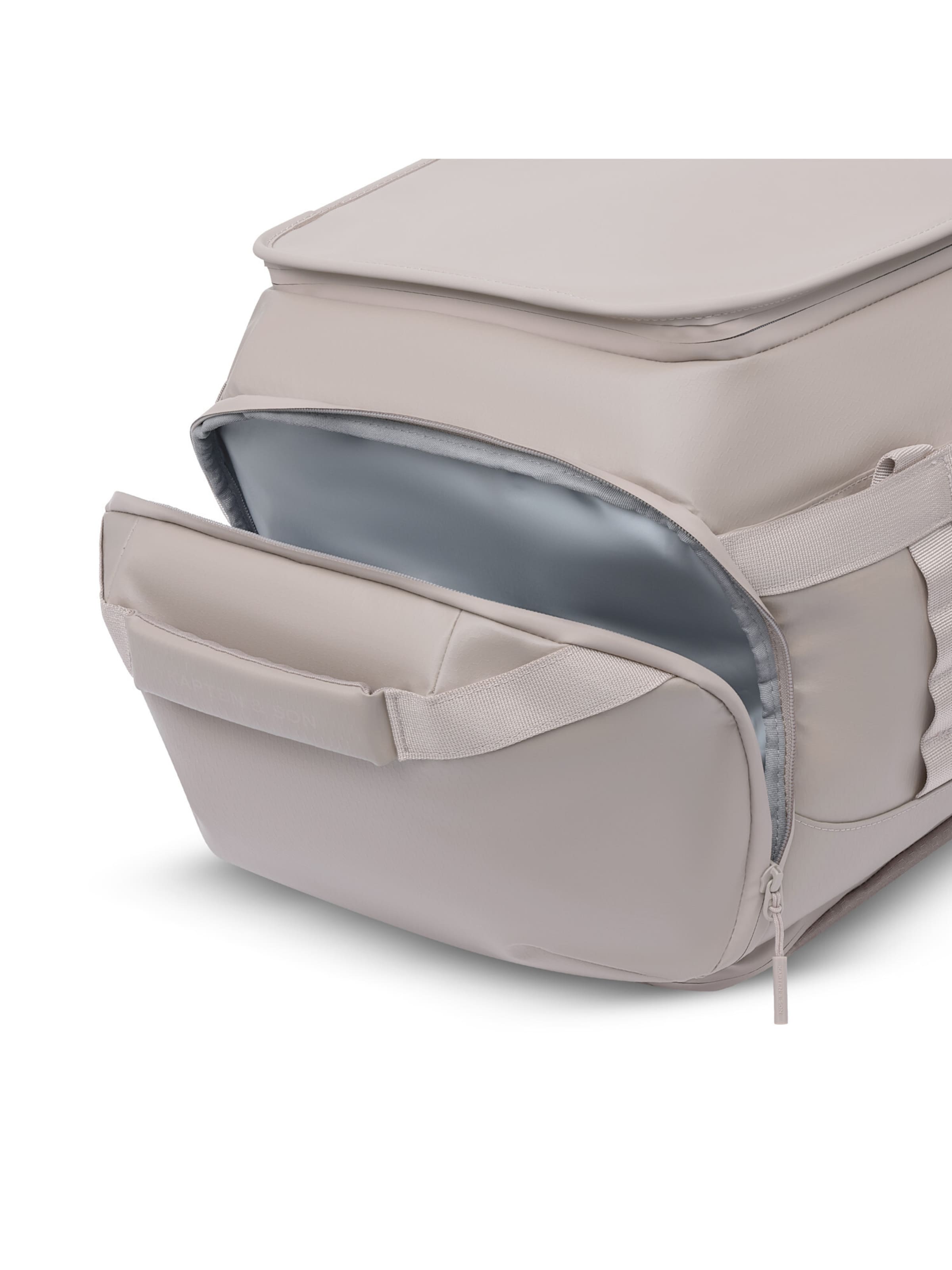 Kapten & Son Travel Bag 'Lisbon Duffle Medium' in Pink