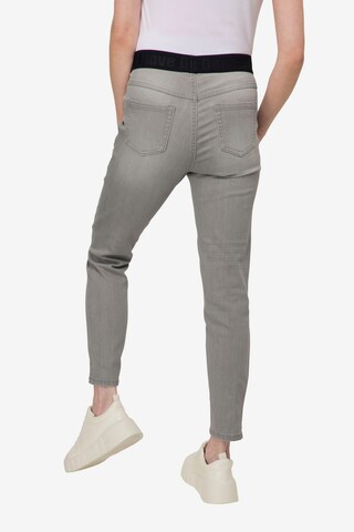 LAURASØN Slim fit Jeans in Grey