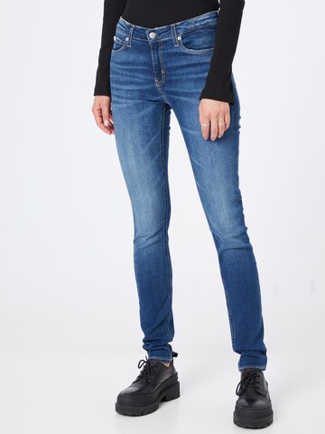 Calvin Klein Jeans Slimfit Jeans in Blauw: voorkant