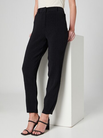 Guido Maria Kretschmer Women Regular Trousers 'Lena' in Black
