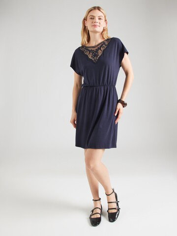 Robe 'ONLFREDA' ONLY en bleu : devant