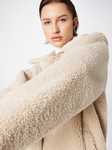 Freequent Between-seasons coat in Beige