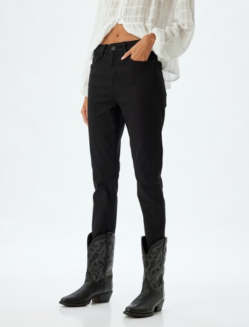 Koton Slimfit Jeans in Zwart: voorkant