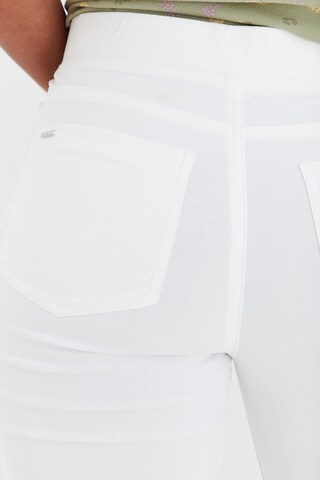 Skinny Pantaloni 'KEIRA' di b.young in bianco