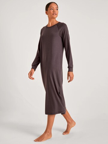 Chemise de nuit 'DEEPSLEEPWEAR Warming' CALIDA en violet