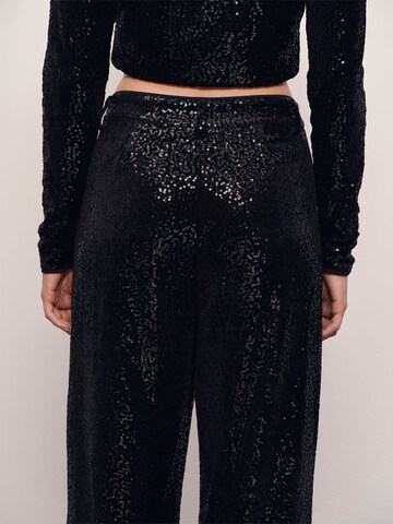 RÆRE by Lorena Rae Loosefit Broek in Zwart