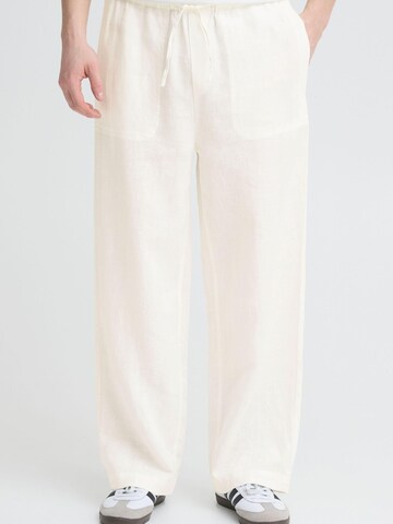 Loosefit Pantalon chino Casual Friday en beige : devant