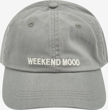 Pull&Bear Cap in Grey: front