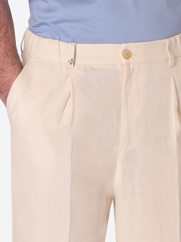 Distretto12 Loose fit Trousers with creases 'Ban Certo' in White