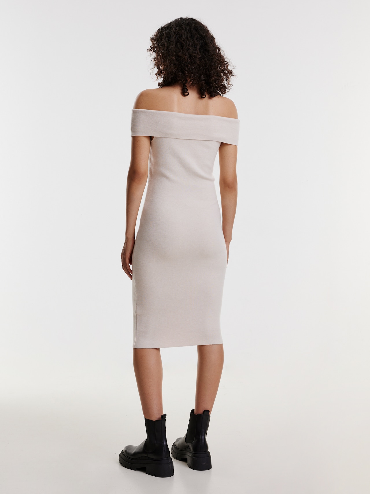 EDITED Vestido 'Cecelie' beige