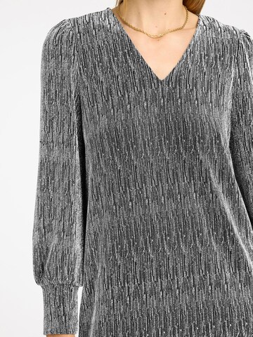 Robe SELECTED FEMME en gris