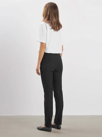 LAURIE Regular Trousers 'Kelly' in Black