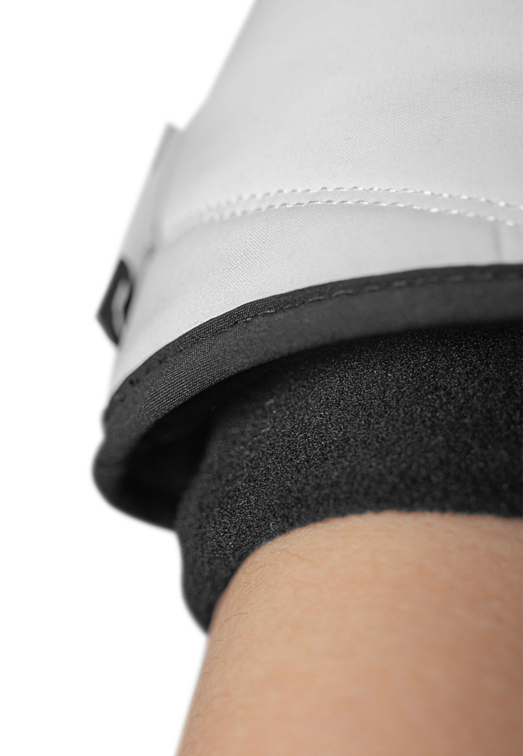 REUSCH Sports gloves 'Lenda R-TEX® XT' in Black