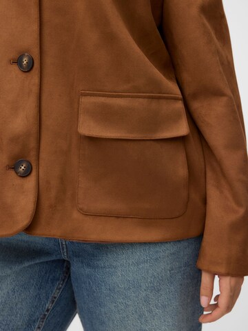 Vero Moda Curve - Chaqueta de entretiempo 'VMCjose' en marrón