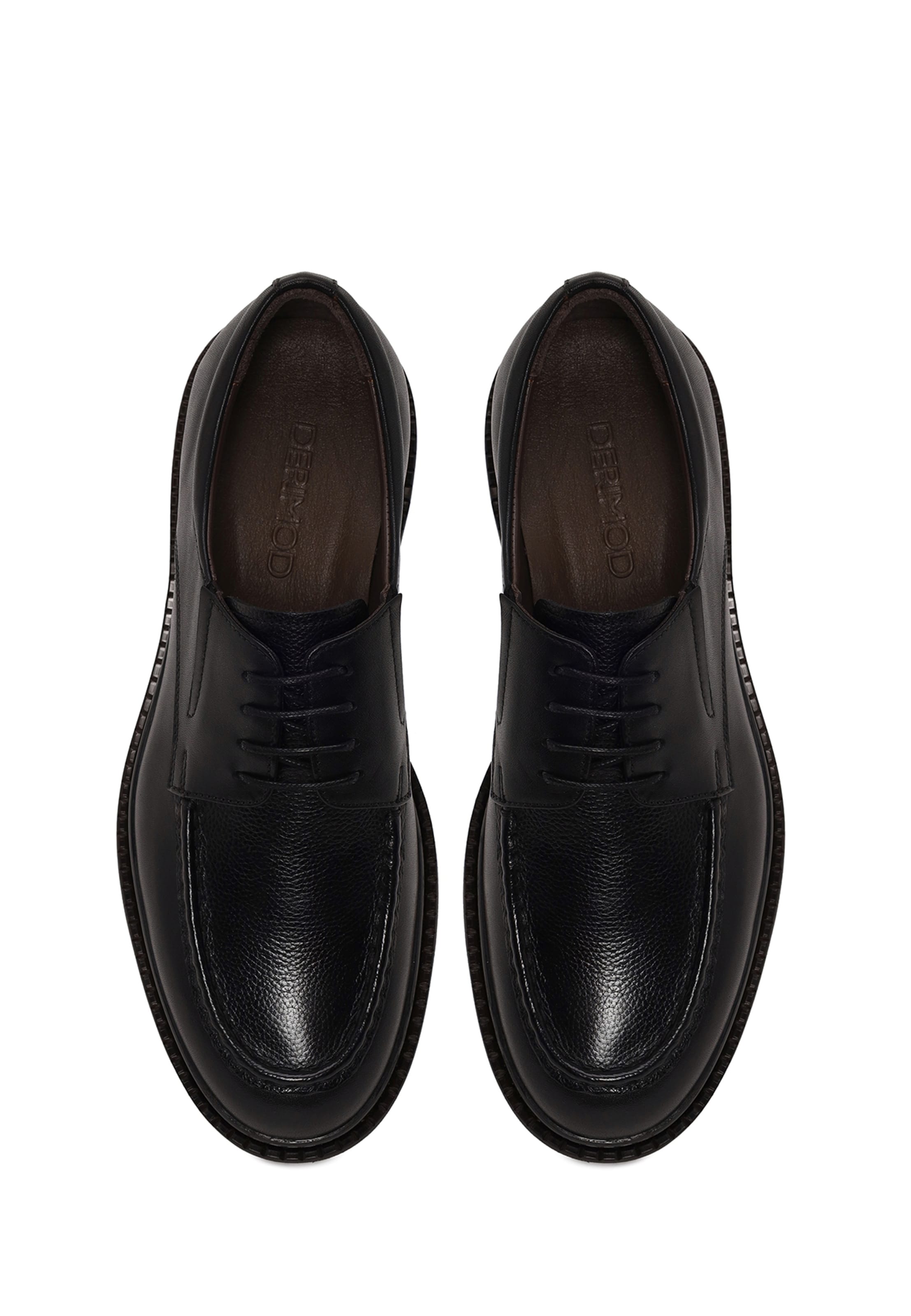 Scarpa stringata di Derimod in nero