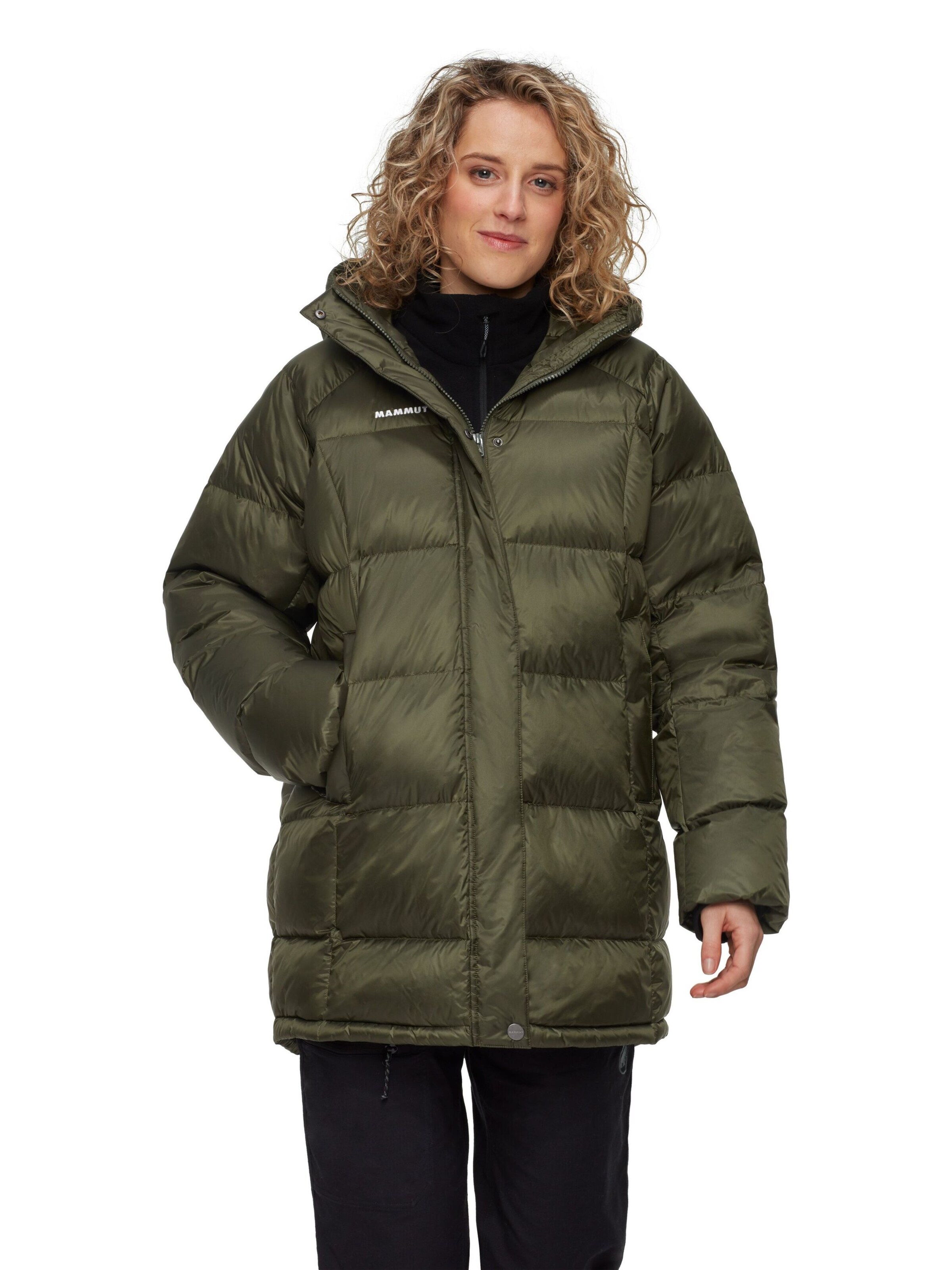 MAMMUT Outdoor Jacket in Green: front