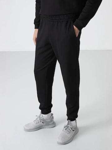 Tommy Life Sweat suit in Black