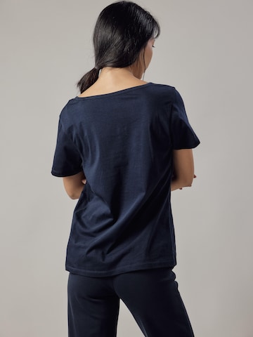 Maglietta 'T-Shirt Scollo Profondo' di OWN Off With Nature in blu