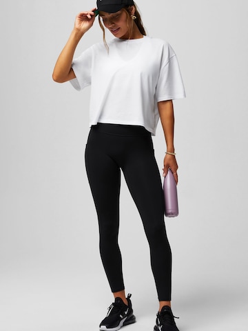 Fabletics T-Shirt in Weiß