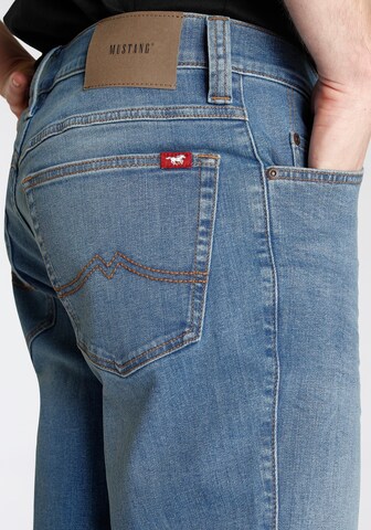 MUSTANG Regular Jeans in Blau