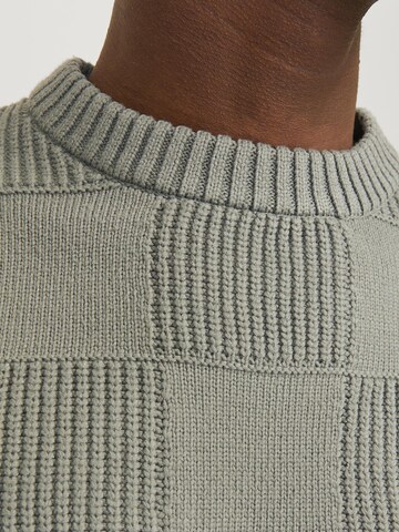 JACK & JONES Sweater in Green