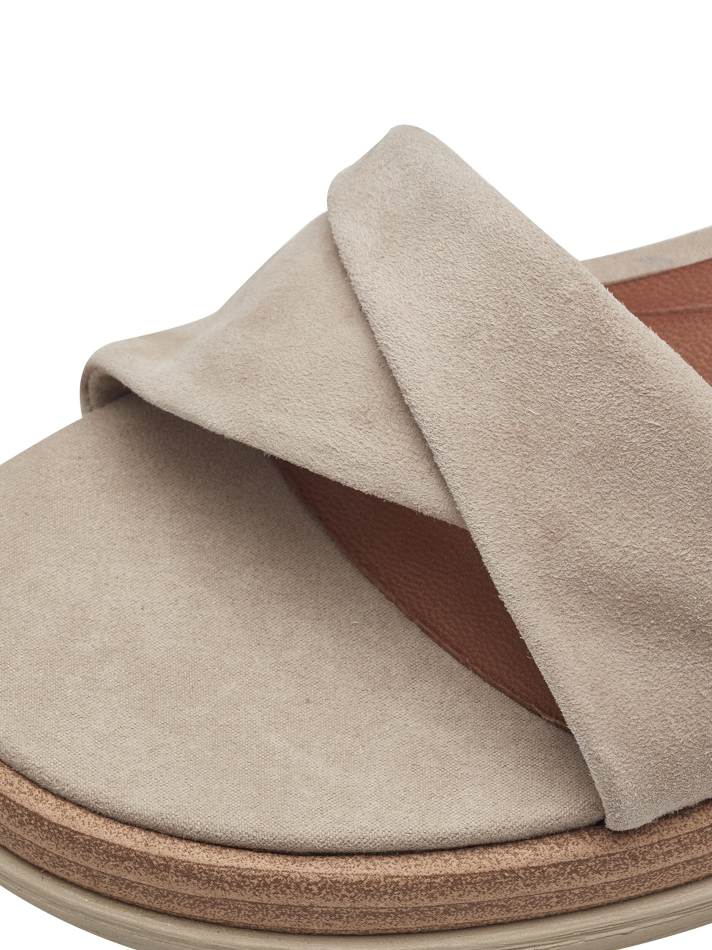 Tamaris Sandal in Beige