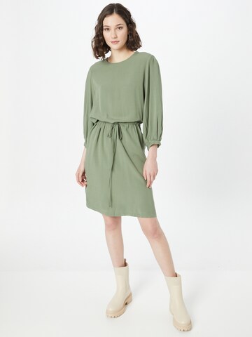 Soft Rebels Φόρεμα 'Elma' σε πράσινο: μπροστά