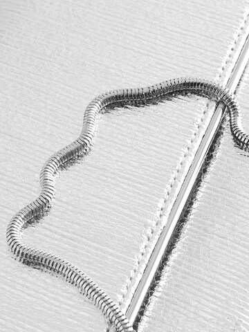 Next Clutch in Zilver