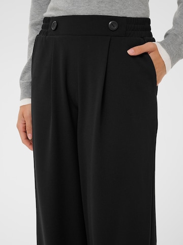 Kaffe - Perna larga Calças com pregas 'KAPhoebe' em preto