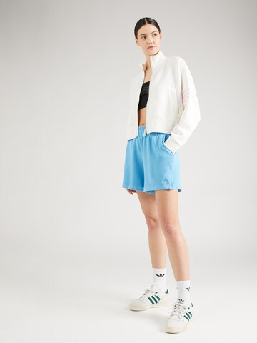 ADIDAS ORIGINALS Ohlapna forma Hlače 'Essentials' | modra barva