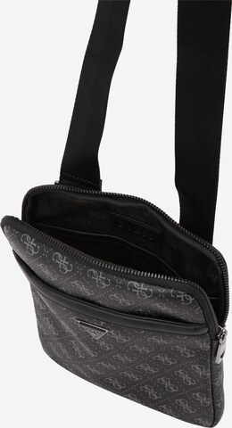 GUESS - Bolso de hombro 'Vezzola' en negro