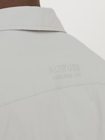 JACK & JONES Comfort Fit Риза 'ALTITUDE' в сиво