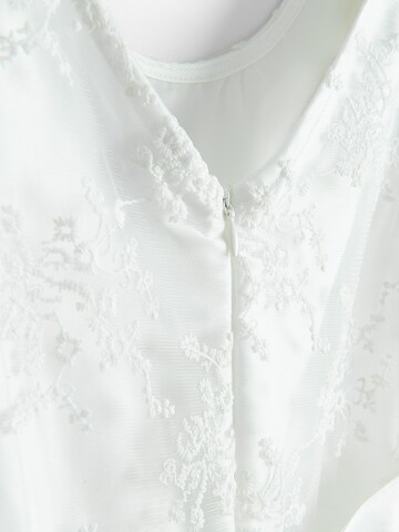 Cool Club - Vestido em branco