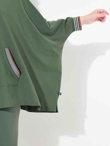 Ulla Popken Oversizeshirt in Grün