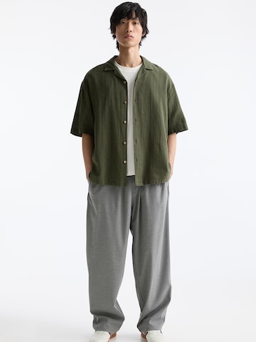 Pull&Bear Comfort fit Button Up Shirt in Green