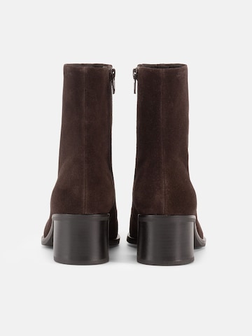 VAGABOND SHOEMAKERS Botki po kostki 'FAY' w kolorze brązowy