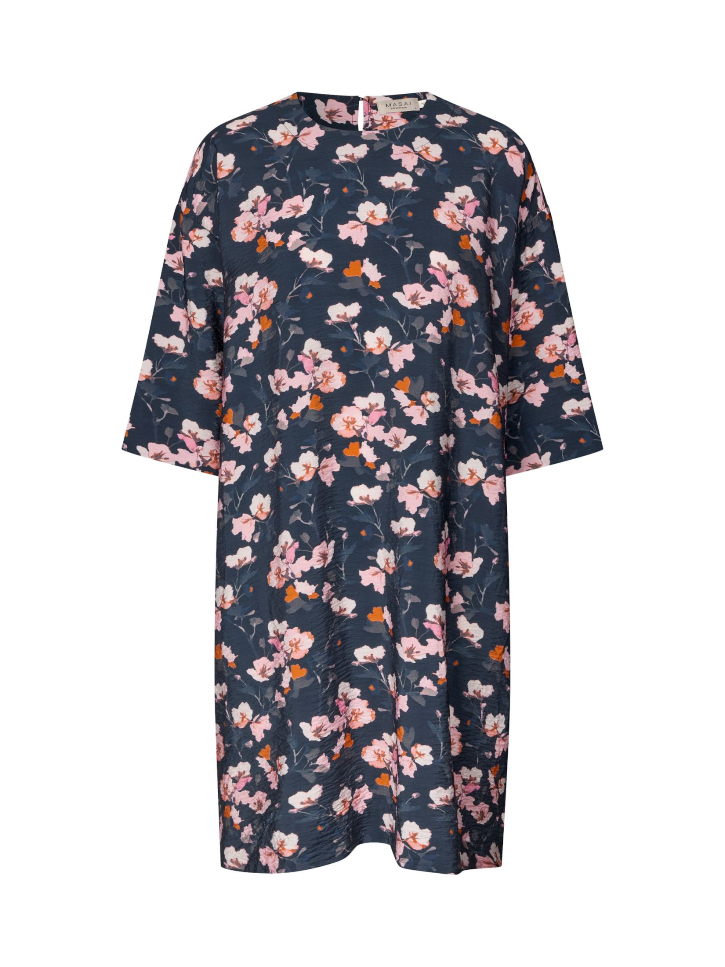 Robe 'Naslana' Masai en bleu : devant