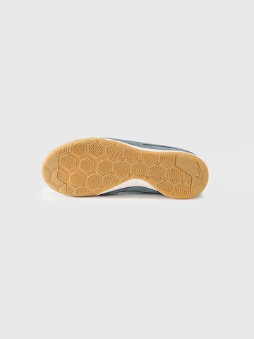 Nike Sportswear Platform trainers 'GATO' in Grey