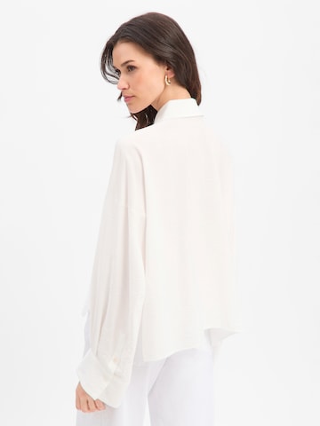 DRYKORN Blouse ' Oshia ' in White