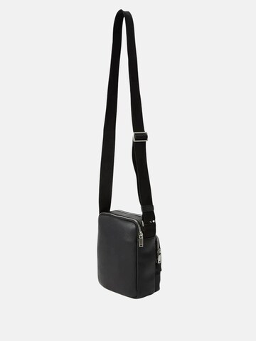Calvin Klein Schoudertas 'RAISED POCKET REPORTER TRACOLLINA' in Zwart