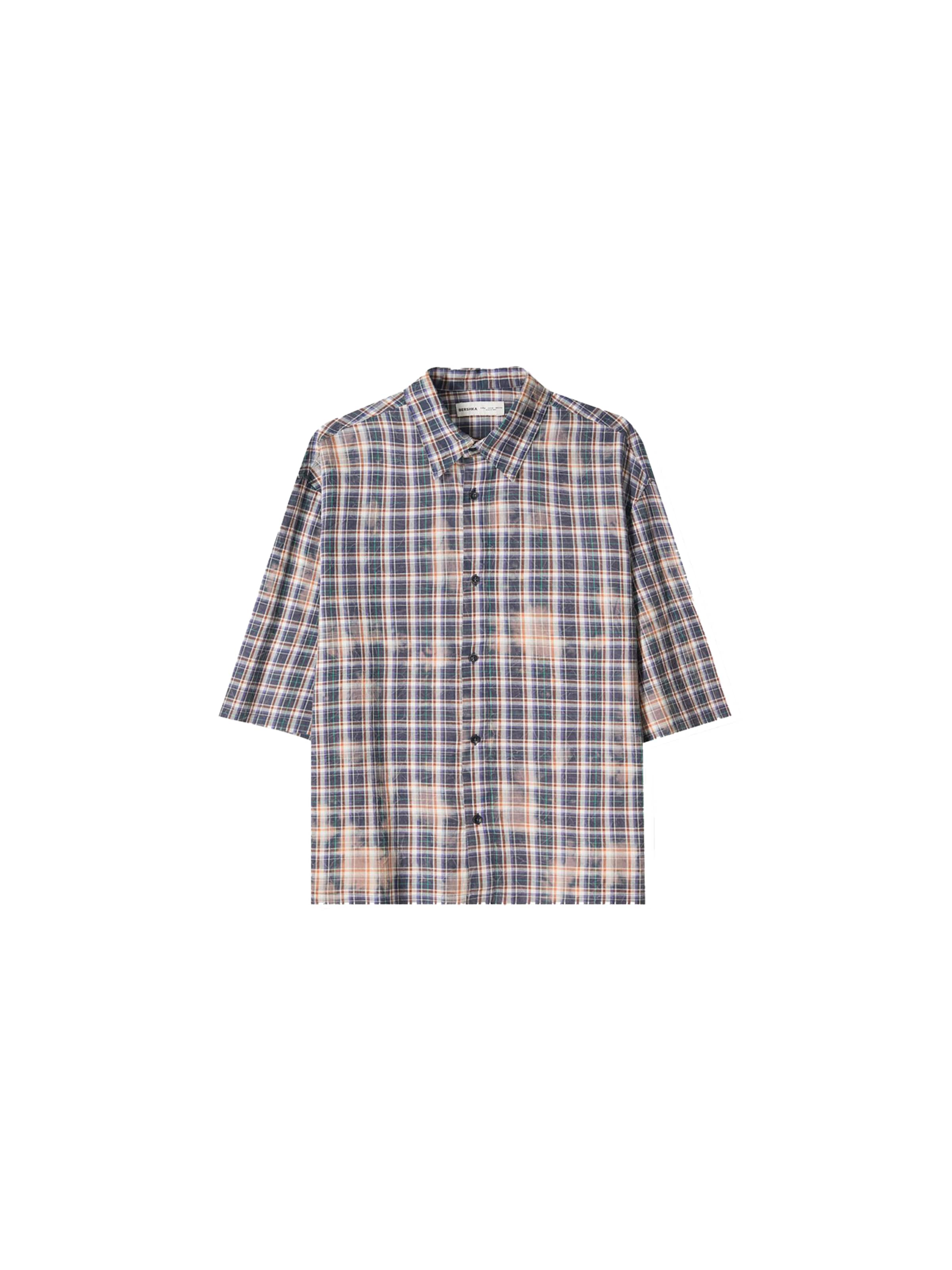 Comfort fit Camicia di Bershka in blu: frontale